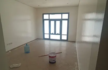 Apartment - 1 Bedroom - 2 Bathrooms for rent in Al Gulayaa - Sharjah