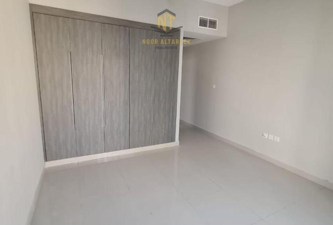 16010707 - Property Image 3