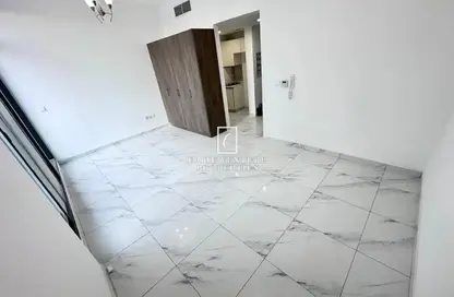 Apartment - Studio - 1 Bathroom for sale in Serenity Lakes 5 - District 10 - Jumeirah Village Circle - Dubai Apartment - Studio - 1 Bathroom for sale in Serenity Lakes 5 - District 10 - Jumeirah Village Circle - Dubai
