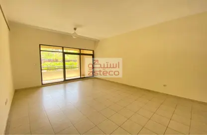 Apartment - 2 Bedrooms - 2 Bathrooms for rent in Al Ghaf 2 - Al Ghaf - Greens - Dubai