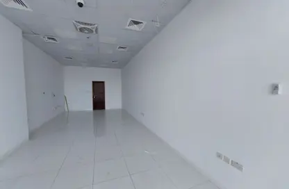 متجر - استوديو - 1 حمام للايجار في المدينة الدولية - دبي