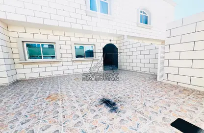 Villa - 5 Bedrooms - 7 Bathrooms for rent in Al Bateen Park - Al Khaleej Al Arabi Street - Al Bateen - Abu Dhabi