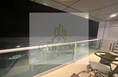 شقة - غرفة نوم - 2 حمامات للايجار في مساكن كورنيش عجمان - طريق كورنيش عجمان - عجمان