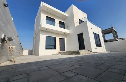 Villa - 4 Bedrooms - 6 Bathrooms for rent in Al Shamkha - Abu Dhabi