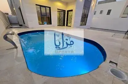 فيلا - 4 غرف نوم - 6 حمامات للبيع في الحليو 2 - الحليو - عجمان