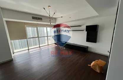 Apartment - 2 Bedrooms - 3 Bathrooms for rent in Tala Tower - Marina Square - Al Reem Island - Abu Dhabi
