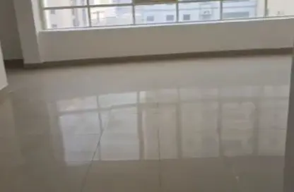 شقة - 3 غرف نوم - 4 حمامات للبيع في شارع التعاون - التعاون - الشارقة