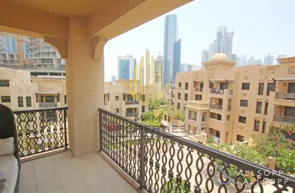 Apartment - 1 Bedroom - 2 Bathrooms for sale in Zanzebeel 4 - Zanzebeel - Old Town - Dubai