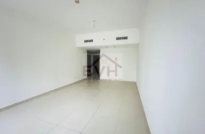 شقة - غرفة نوم - 2 حمامات للايجار في (JLT) مجمع V - أبراج بحيرة الجميرا - دبي