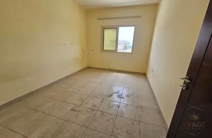 Apartment - 2 Bedrooms - 2 Bathrooms for rent in Ajman Corniche Residences - Ajman Corniche Road - Ajman