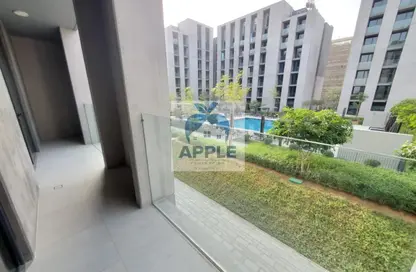 شقة - غرفة نوم - 2 حمامات للبيع في الطراز - حي نسيج - الجادة - الشارقة