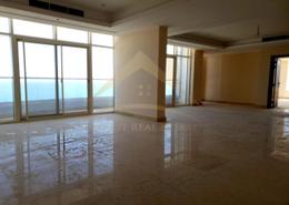 Penthouse - 3 bedrooms - 4 bathrooms for rent in Corniche Al Fujairah - Fujairah