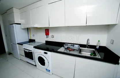 صورة لـ مطبخ شقة - 1 حمام للبيع في غالية - منطقة 18 - قرية الجميرا سركل - دبي ، صورة رقم 1