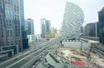طابق كامل - استوديو للايجار في ذا كورت تاور - الخليج التجاري - دبي