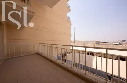 Apartment - 1 Bedroom - 1 Bathroom for rent in Mazaya 21 - Queue Point - Dubai Land - Dubai