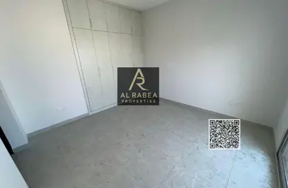 Apartment - 1 Bedroom - 2 Bathrooms for rent in Corniche Tower - Ajman Corniche Road - Ajman