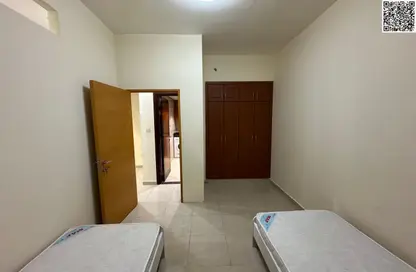 شقة - 1 حمام للبيع في برج الكورنيش - طريق كورنيش عجمان - عجمان