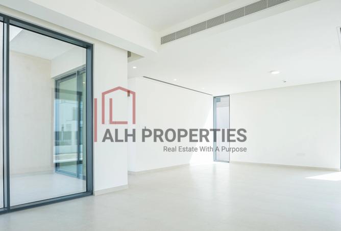 15120217 - Property Image 3