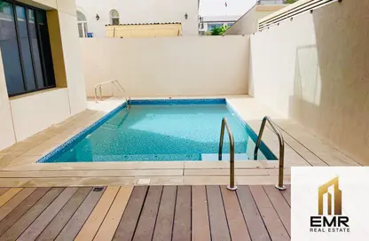 فيلا - 4 غرف نوم - 6 حمامات للايجار في جميرا 1 - الجميرا - دبي فيلا - 4 غرف نوم - 6 حمامات للايجار في جميرا 1 - الجميرا - دبي