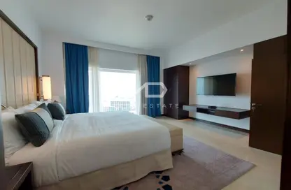 Room / Bedroom image for: Apartment - 2 Bedrooms - 3 Bathrooms for rent in Fairmont Marina Residences - The Marina - Abu Dhabi, Image 1
