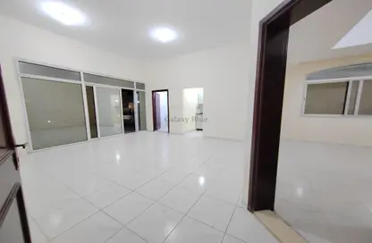Apartment - 1 Bedroom - 2 Bathrooms for rent in Khalifa City A - Khalifa City - Abu Dhabi
