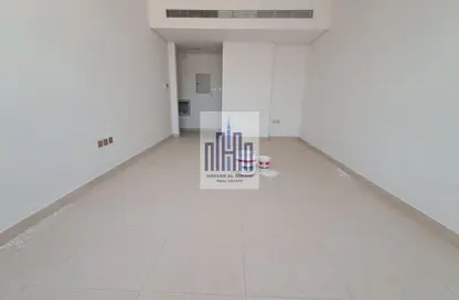 شقة - غرفة نوم - 2 حمامات للايجار في سراب 2 - الجادة - الشارقة