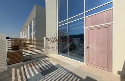 تاون هاوس - غرفة نوم - 2 حمامات للايجار في روكان 3 - دبي لاند - دبي تاون هاوس - غرفة نوم - 2 حمامات للايجار في روكان 3 - دبي لاند - دبي