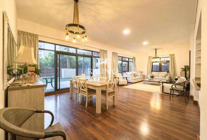 Vacant | Family Unit | Huge Layout