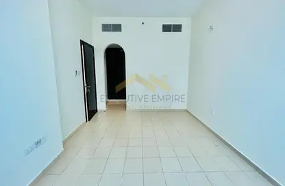 Empty Room image for: Apartment - 3 Bedrooms - 3 Bathrooms for rent in Al Mamoura - Muroor Area - Abu Dhabi, Image 1