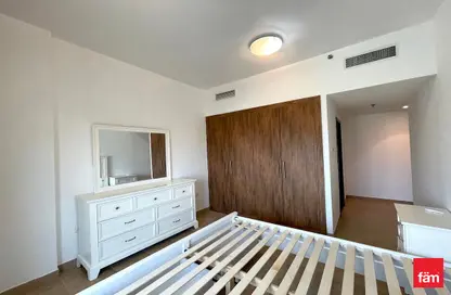 شقة - 2 غرف نوم - 3 حمامات للايجار في جولف فيو ريزدنس - مدينة دبي الرياضية - دبي