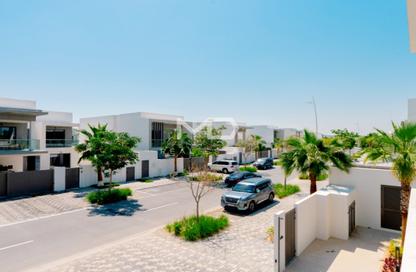 Villa - 4 Bedrooms - 5 Bathrooms for sale in Redwoods - Yas Acres - Yas Island - Abu Dhabi
