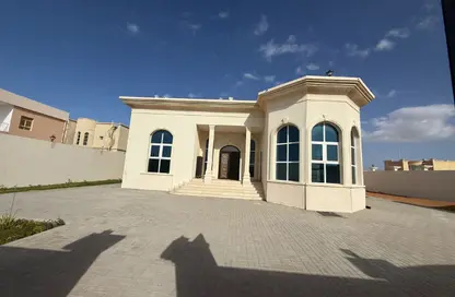 Villa - 3 Bedrooms - 4 Bathrooms for rent in Al Riffa - Ras Al Khaimah