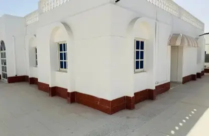 فيلا - 4 غرف نوم - 5 حمامات للايجار في منطقة الرفاعة - مغيدر - الشارقة فيلا - 4 غرف نوم - 5 حمامات للايجار في منطقة الرفاعة - مغيدر - الشارقة