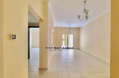 Apartment - 1 Bedroom - 2 Bathrooms for rent in Muwaileh 29 Building - Muwaileh - Sharjah