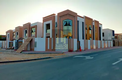 Villa - 5 Bedrooms - 7 Bathrooms for sale in Al Mowaihat 1 - Al Mowaihat - Ajman