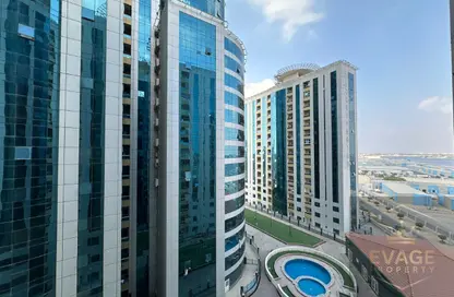 شقة - غرفة نوم - 2 حمامات للبيع في أورينت تاور 1 - أورينت تاور - البستان - عجمان