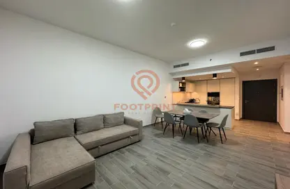 Living / Dining Room image for: Apartment - 1 Bedroom - 2 Bathrooms for rent in Belgravia Square - Jumeirah Village Circle - Dubai, Image 1