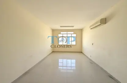 شقة - 2 غرف نوم - 2 حمامات للايجار في المقاطعة المركزية - العين