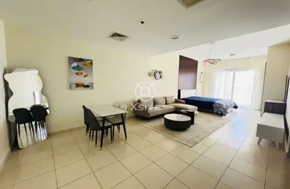 شقة - 1 حمام للايجار في مابل 1 - حدائق الإمارات 2 - قرية الجميرا سركل - دبي