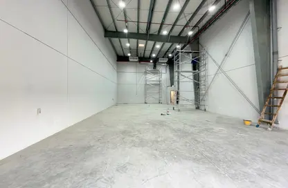 مستودع - استوديو - 1 حمام للايجار في السجع إس - الصجعة - الشارقة