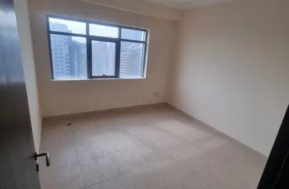 Apartment - 3 Bedrooms - 3 Bathrooms for rent in Al Khan Corniche - Al Khan - Sharjah