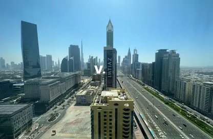 Apartment - 1 Bedroom - 2 Bathrooms for rent in Maze Tower - Sheikh Zayed Road - Dubai