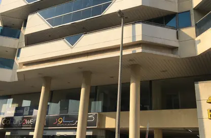 متجر - استوديو - 1 حمام للايجار في مبنى الكرامة الذهبي - الكرامة - دبي