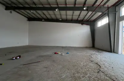 Warehouse - Studio - 1 Bathroom for rent in Umm Al Thuoob - Umm Al Quwain