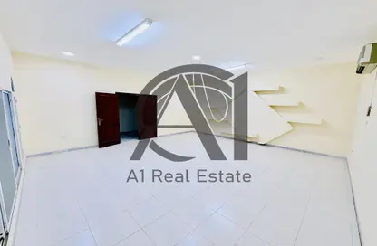 Apartment - 3 Bedrooms - 3 Bathrooms for rent in Central District - Al Ain