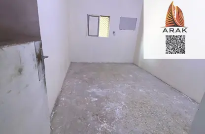 Compound for rent in Al Sajaa Industrial - Al Sajaa - Sharjah