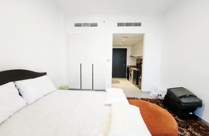 Apartment - Studio - 1 Bathroom for rent in The Link - East Village - Aljada - Sharjah