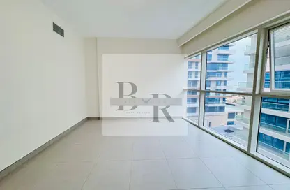 شقة - غرفة نوم - 2 حمامات للايجار في P2652 - شاطئ الراحة - أبوظبي