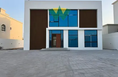 فيلا - 5 غرف نوم - 6 حمامات للايجار في مدينة الرياض - أبوظبي
