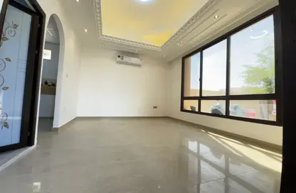 شقة - 1 حمام للايجار في مدينة خليفة - أبوظبي